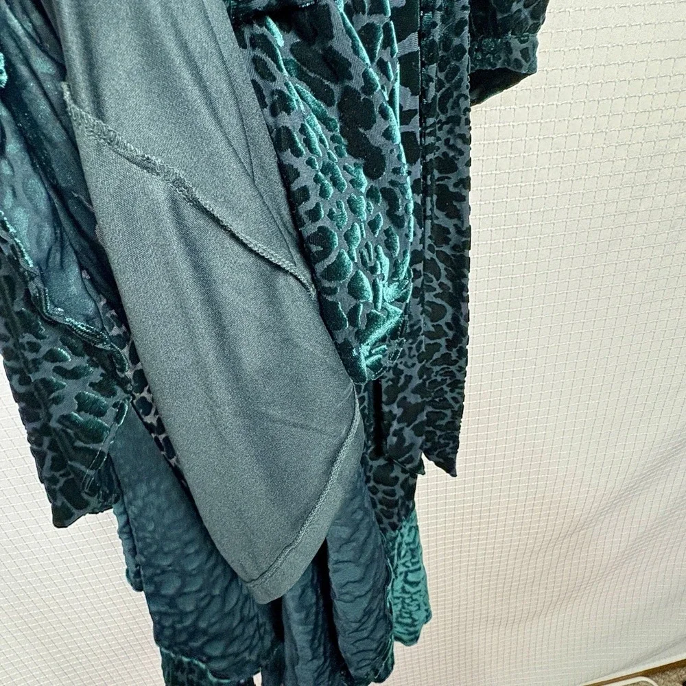 Calvin Klein‎ Velvet Burnout Faux Wrap Dress Womens 6 Party Holiday Event NYE - Picture 7 of 9